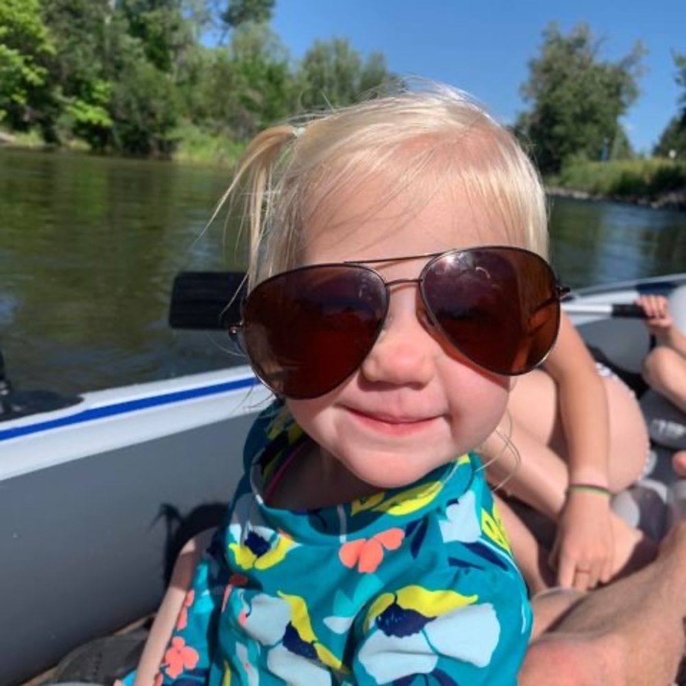 Meet your Posher, Alexia